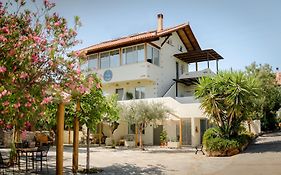 Villa Vivari Suites